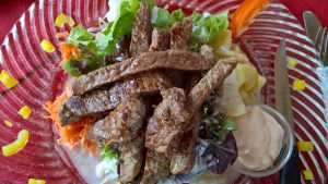 Salad with Strips of Steak